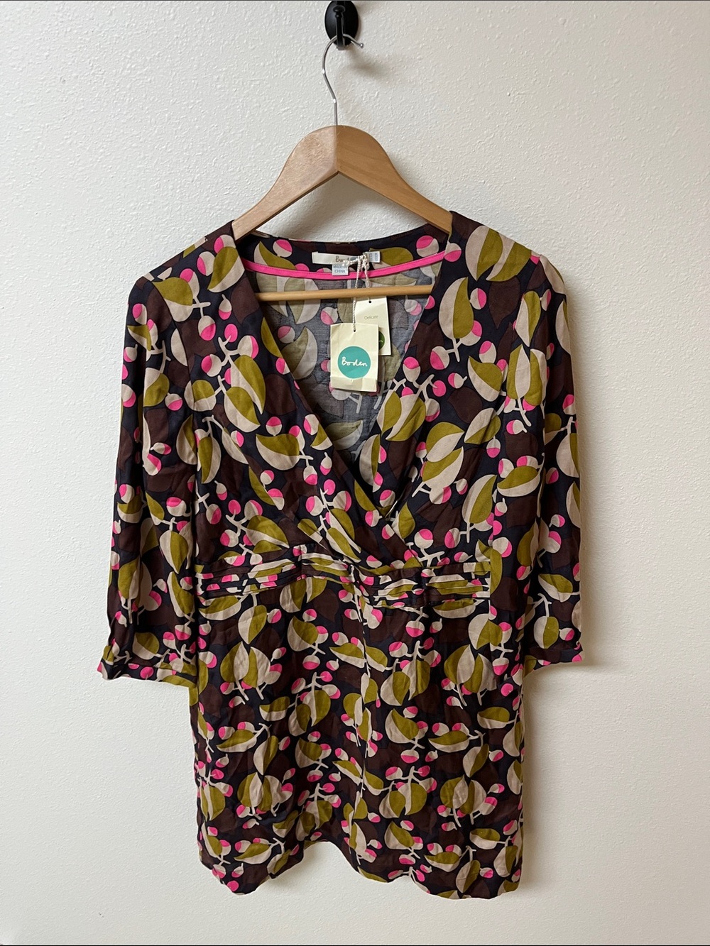 Boden dress with Pink & Olive Leaf Print women’s size 12R, NWT